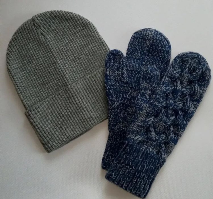 Шапка (рубчик) об'єм~54-58 на холодну весну/осінь — безкоштовно