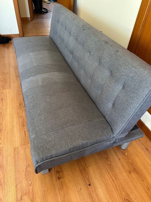 Sofá cama cinzento