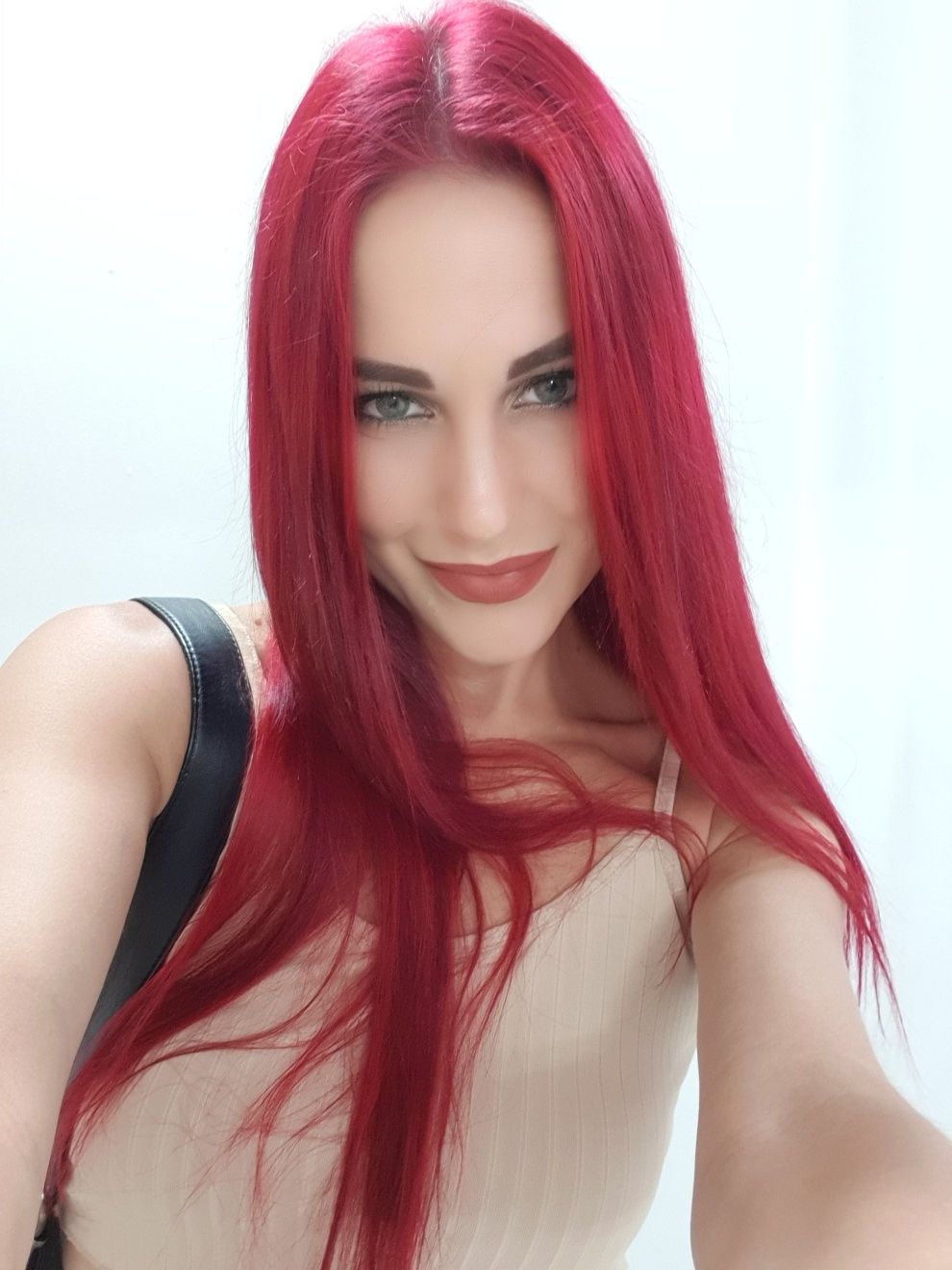 Loreal Magenta HI Color Highlights Червона фарба для волосся