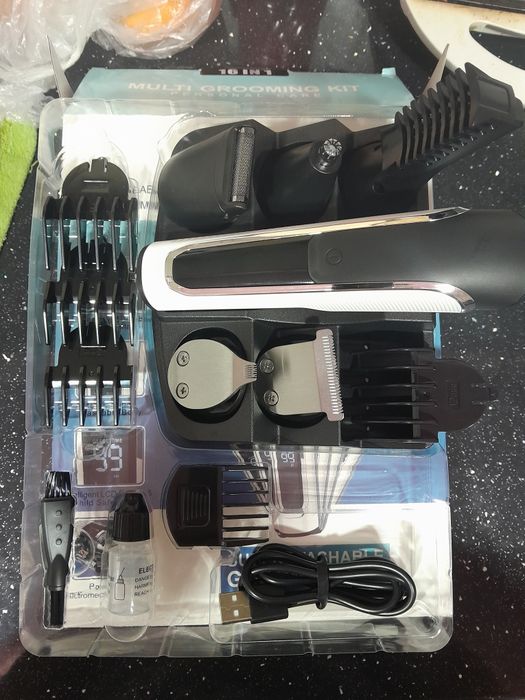 Тример, машинка для стрижки.