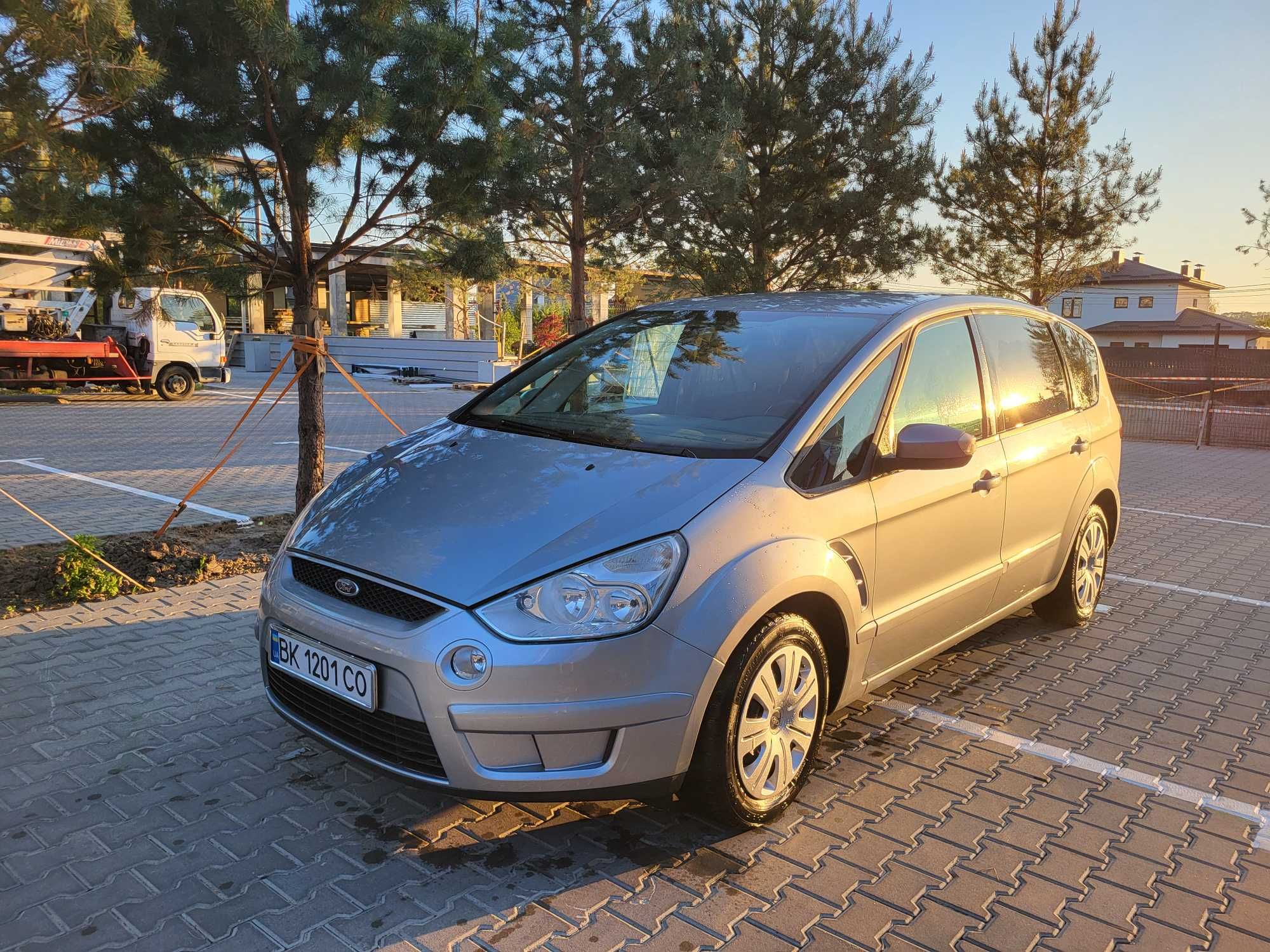 Ford S-max 2009 рік