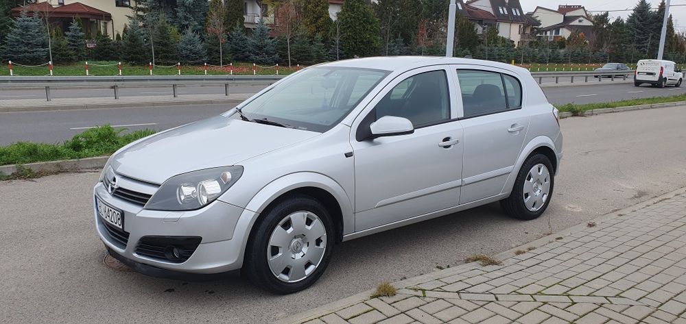 Opel Astra H 2005r. Diesel  1.7 CDTI. Doinwestowany Stan BDB.