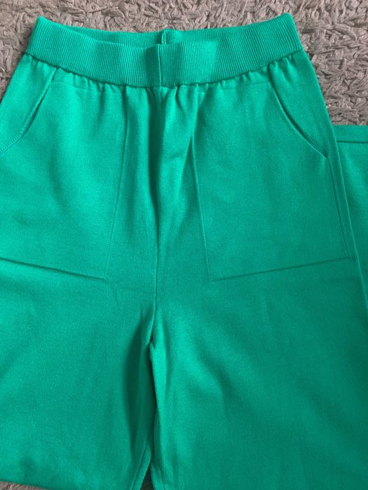 Nowy dzianinowy komplet z wiskozy m-l super jakość