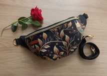 Nerka torebka saszetka czarna ze złotym printem handmade rękodzieło