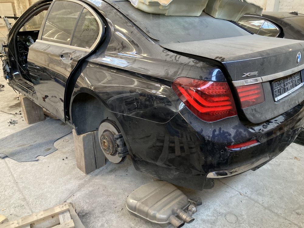 BMW F01/02 N63b44b акпп балка радіатори дифузор
