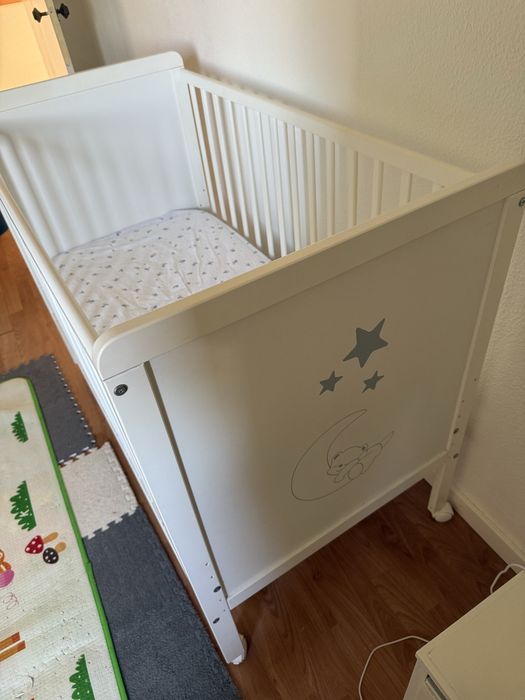 Cama de bebé Bambino + colchão e 3 lençóis (bom estado)