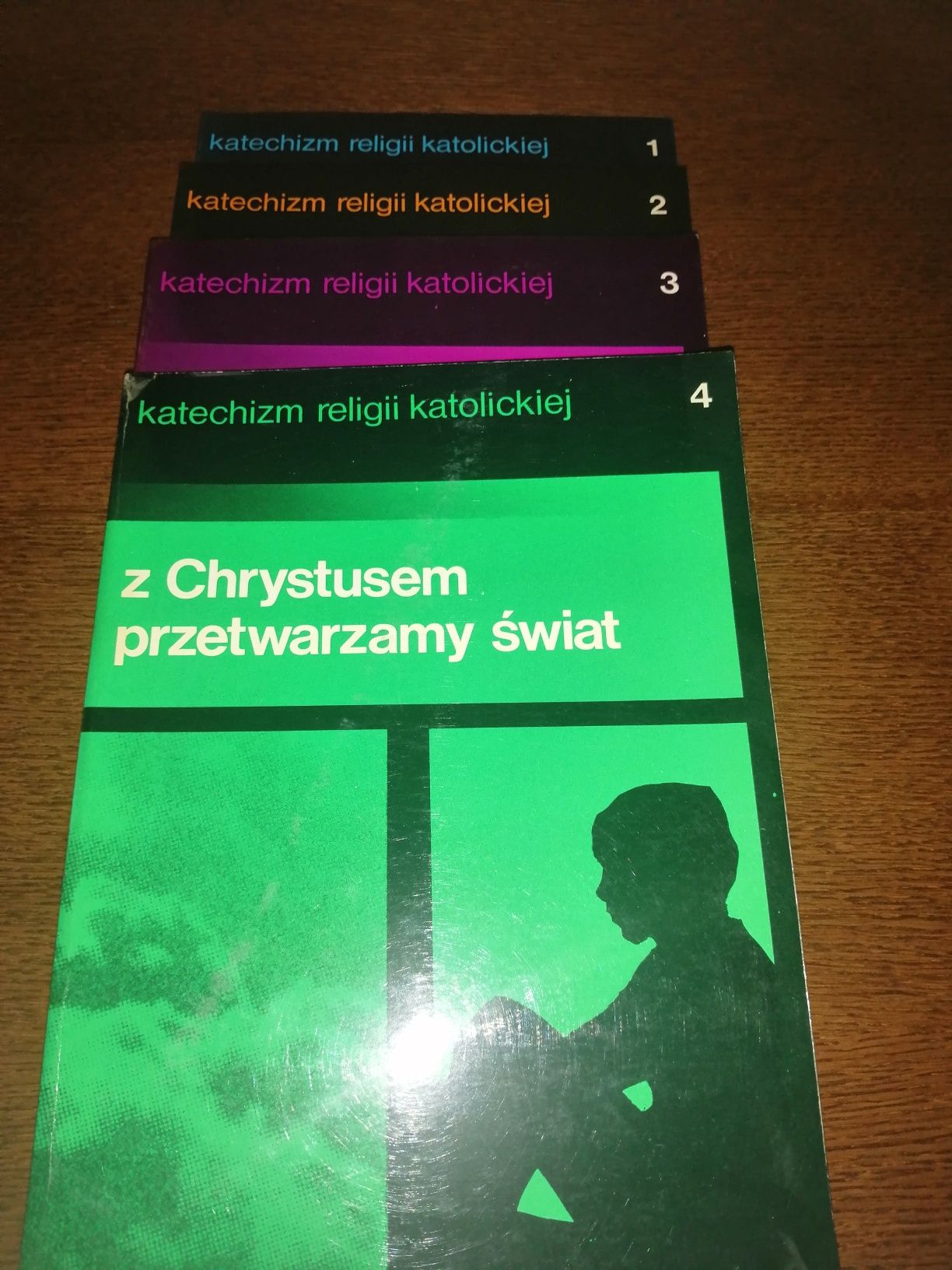 Katechizm religii katolickiej - Praca zbiorowa