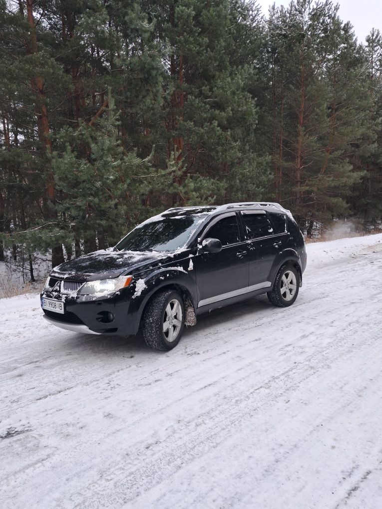 Mitsubishi outlander XL