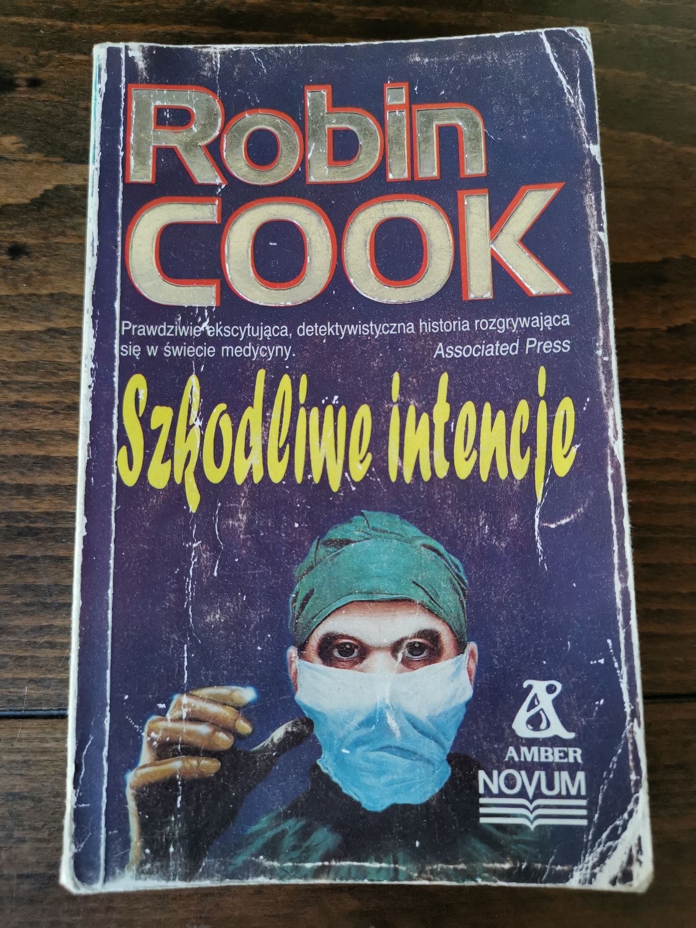 Szkodliwe intencje, Robin Cook