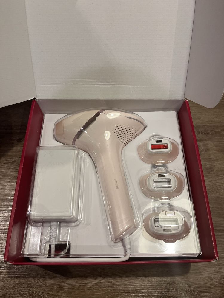 Depilator laserowy Philips Lumea BRI 957