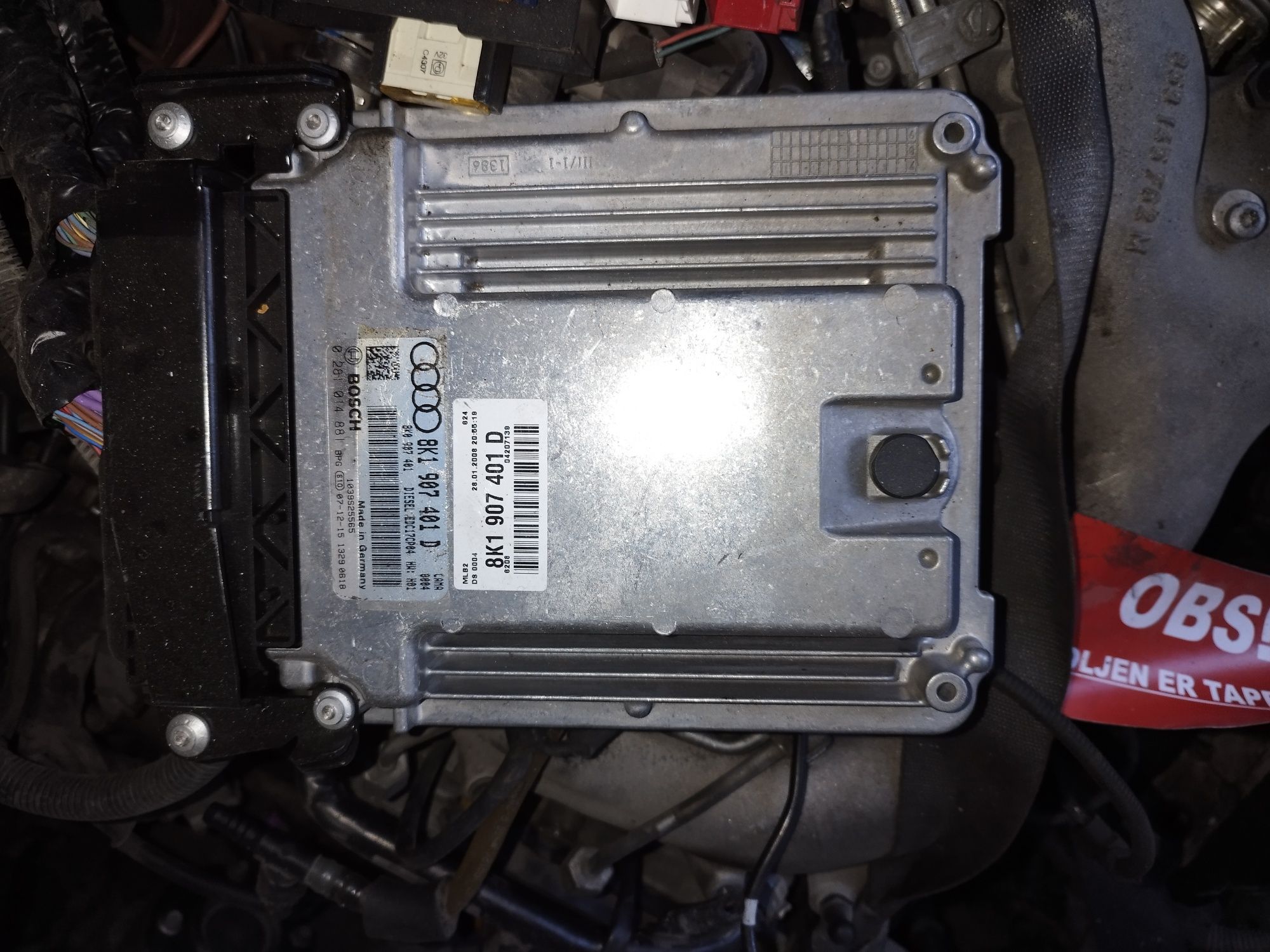Блок управления двигателем Audi 2.7 TDI 8K1907401A 8K1907401D