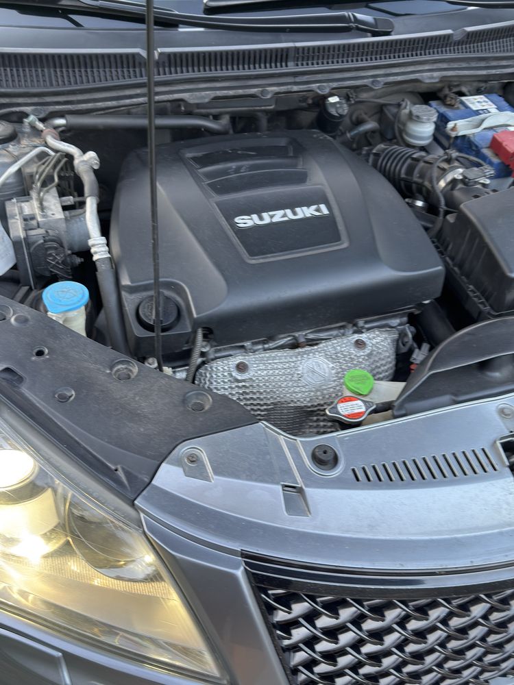 Suzuki Kizashi 4x4 automat CVT 2010r