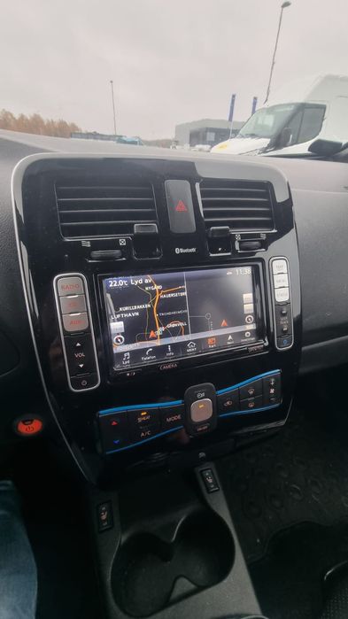 Продам Ніссан ліф