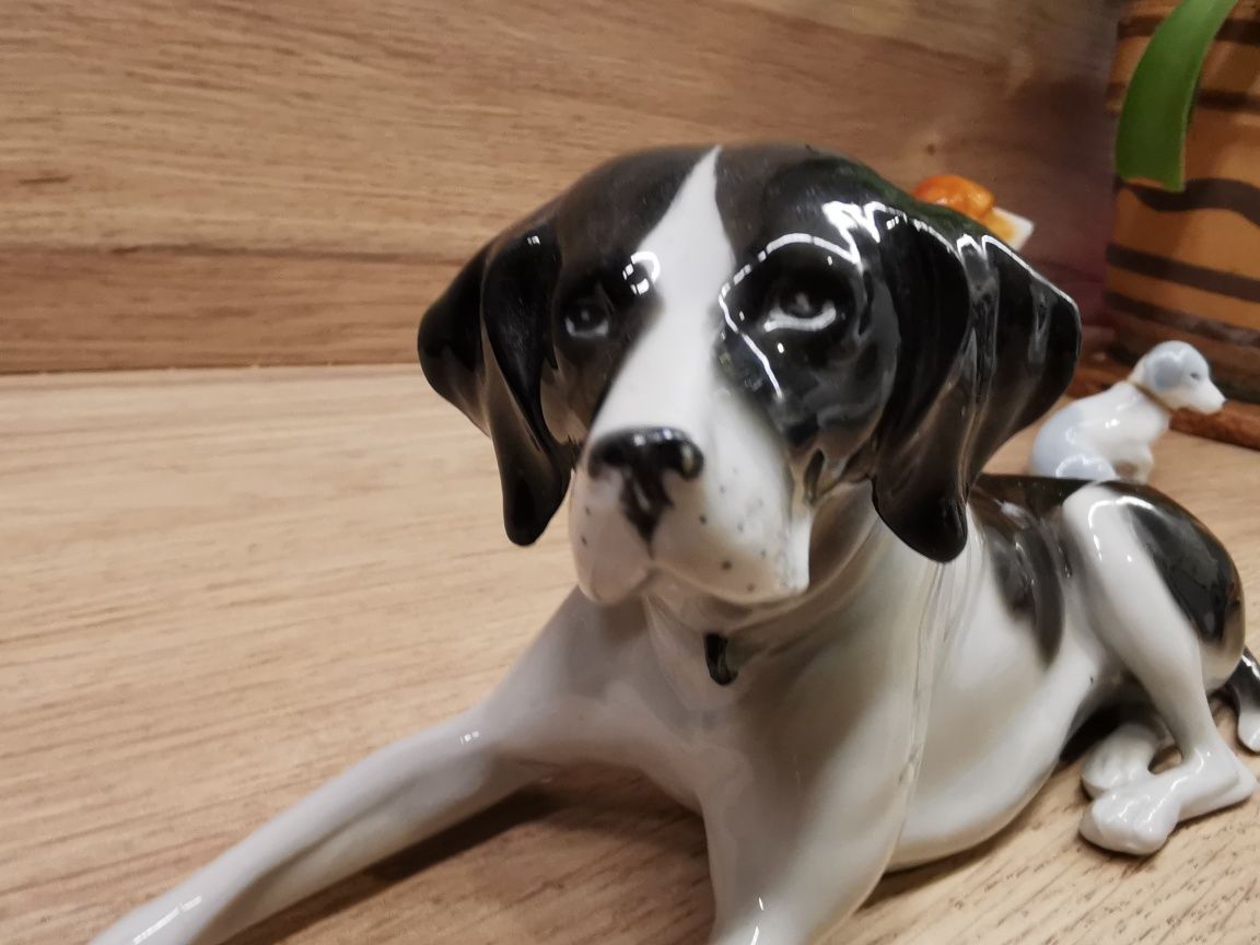 Figurka Gotha Pfeffer porcelanowy pies wyżeł art deco antyk