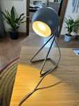 Designerska lampa mało używana tanio