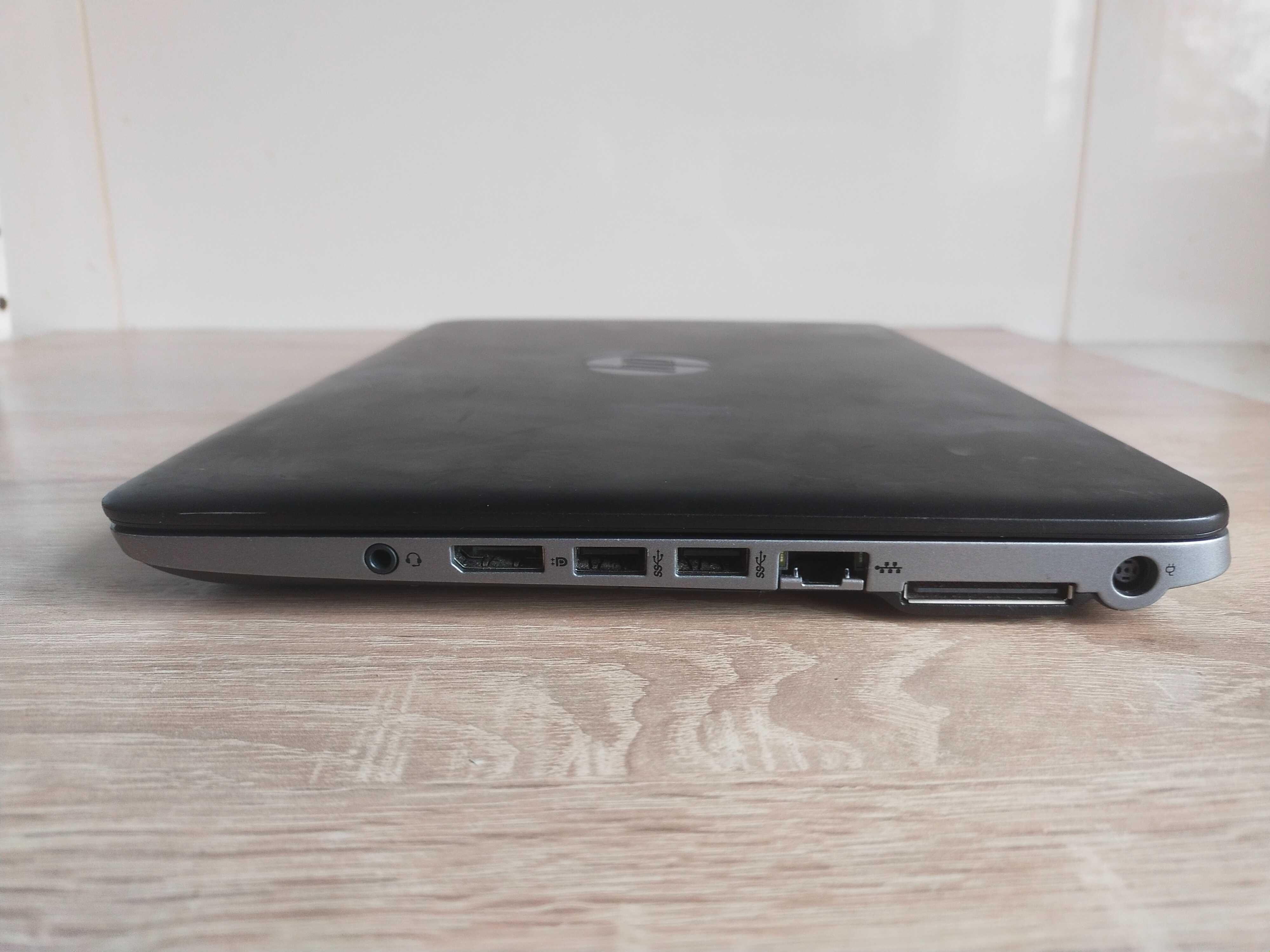 HP 820 G1 i7 4500U 12 / 256GB SSD
