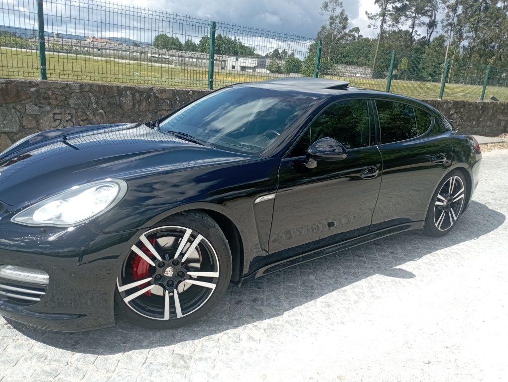 Porsche Panamera 3.0D 2012