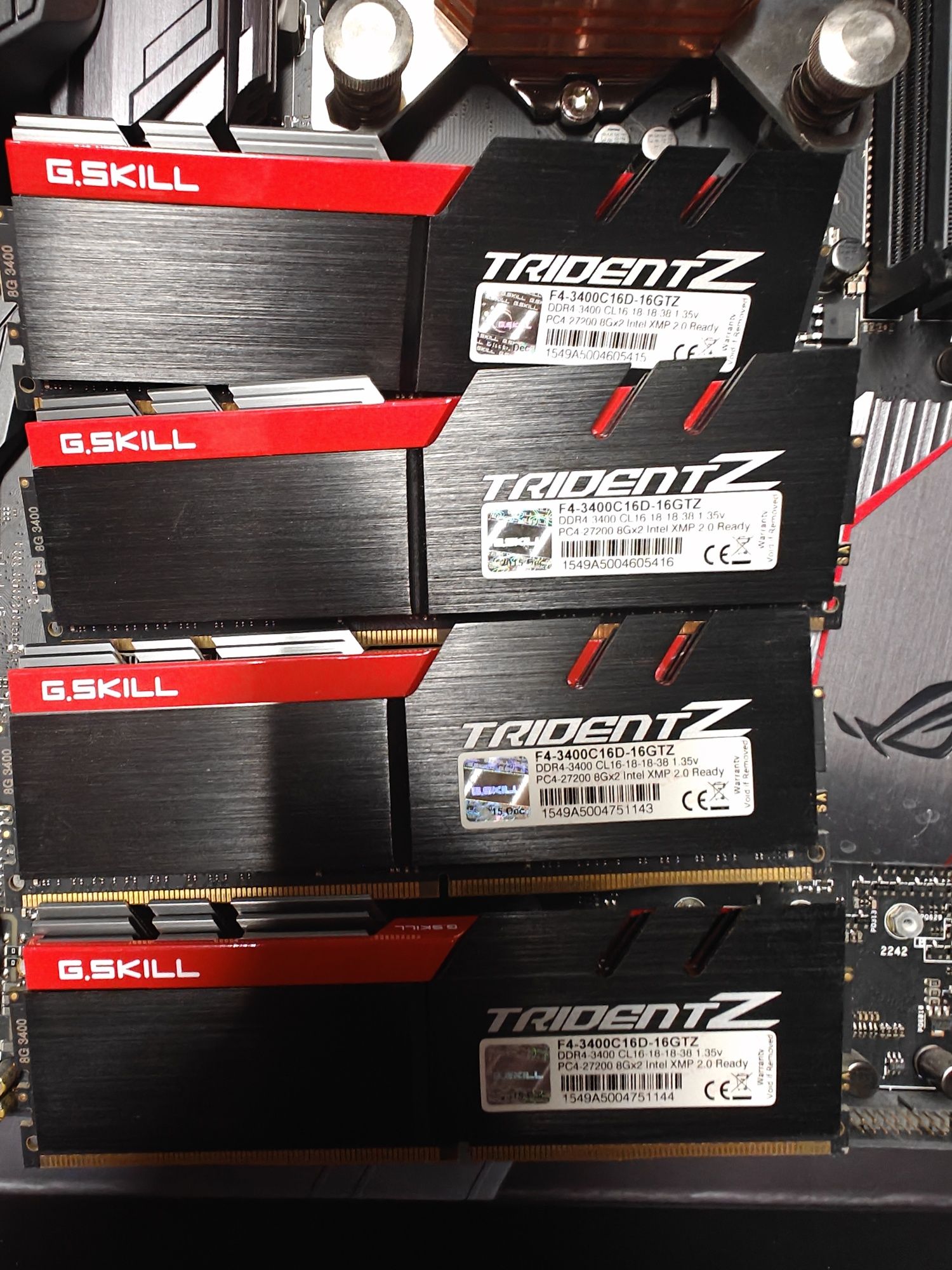 Motherboard Asus Maximus VIII Hero com processador Intel Core I7-6700K