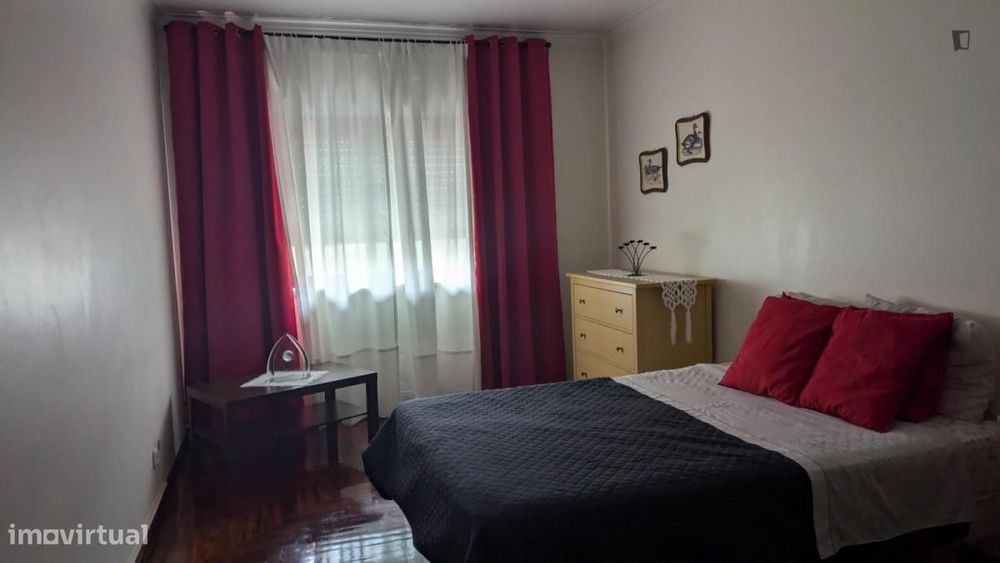 Quarto - localizado em Lisbon
