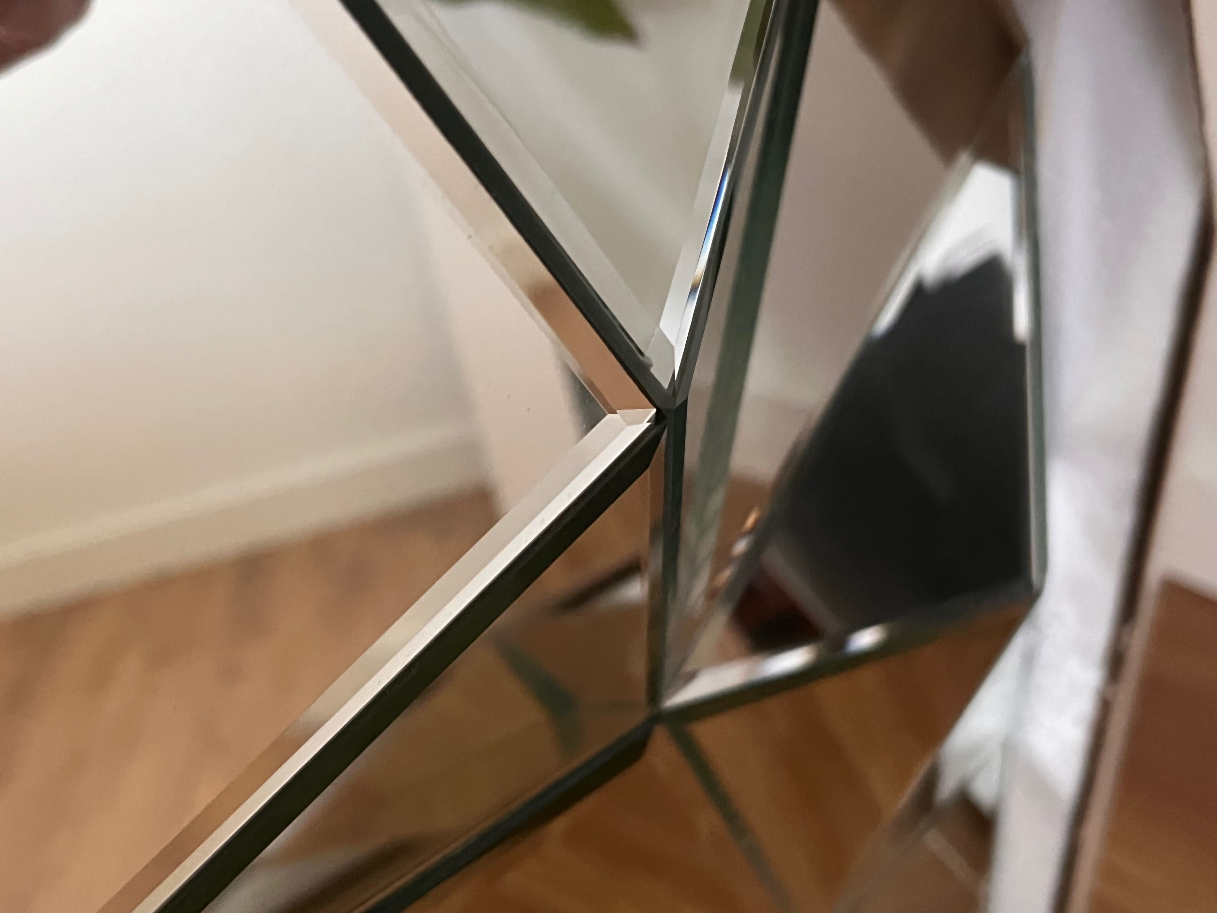 Geometryczne lustro 3D