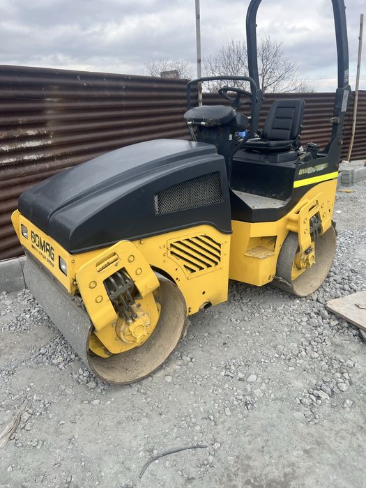 Оренда послуги котка дорожнього