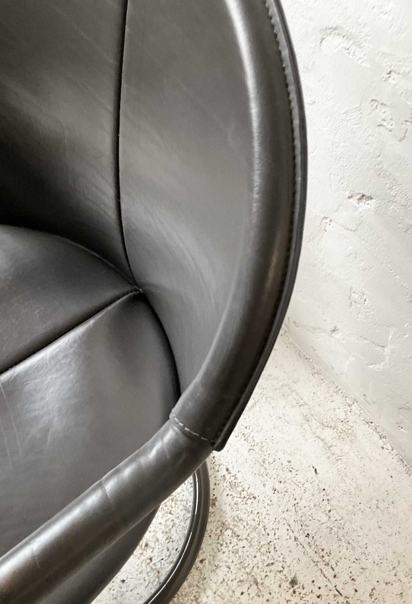 Polflex włoskie krzesła modernistyczne model 712 skóra siodłowa design