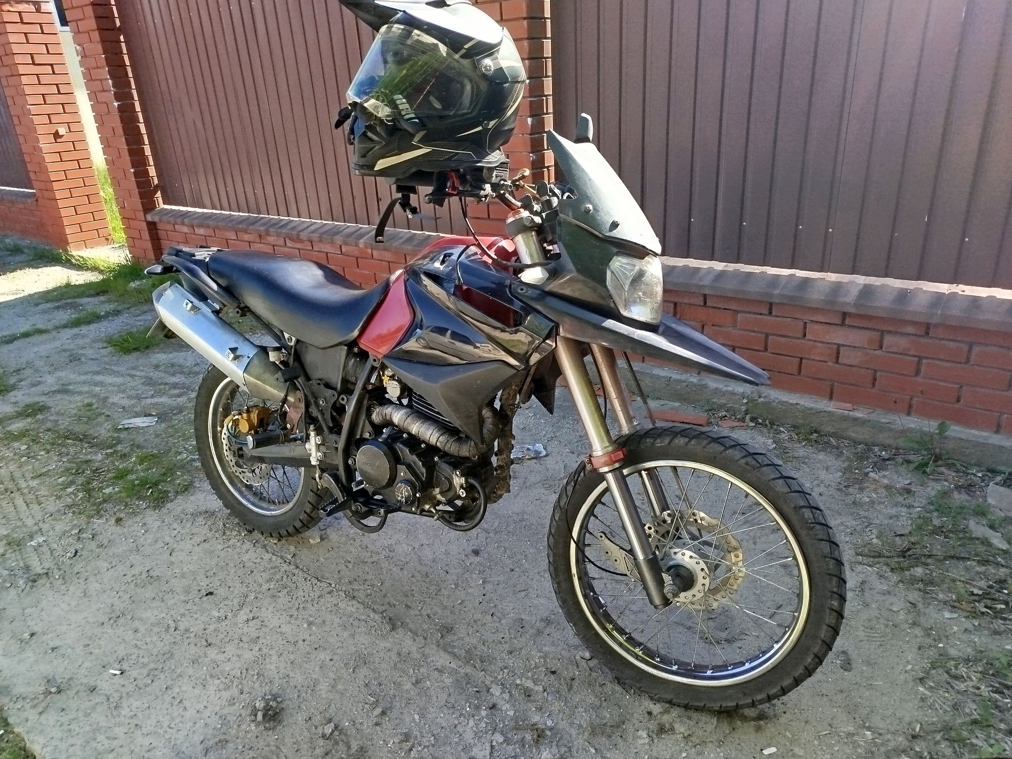 Viper. Vxr250 enduro