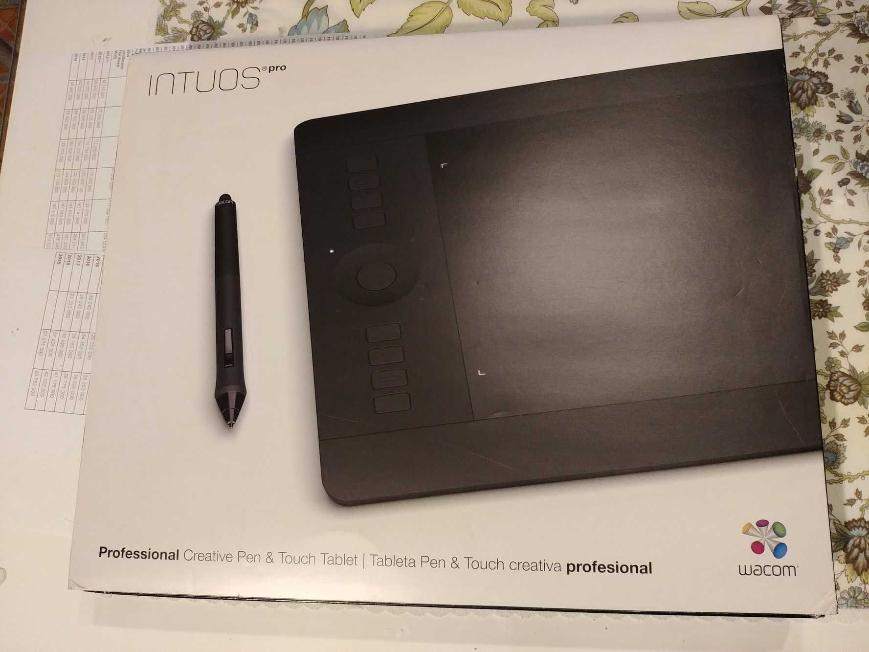 Tablet Graficzny Wacom Intuos Pro M (PTH-651-ENES)