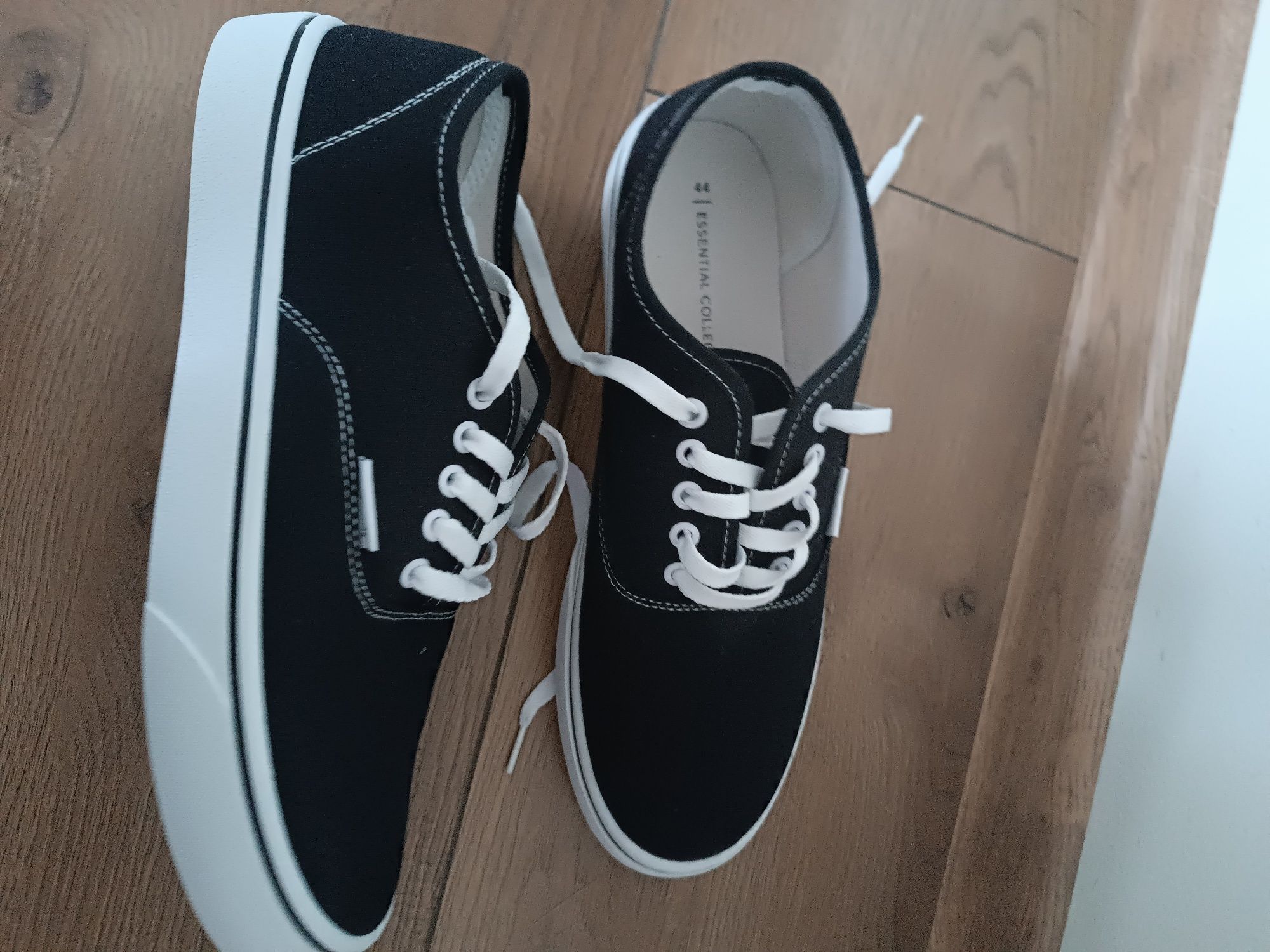 Nowe buty tenisówki męskie młodzieżowe 44 wkładka 28