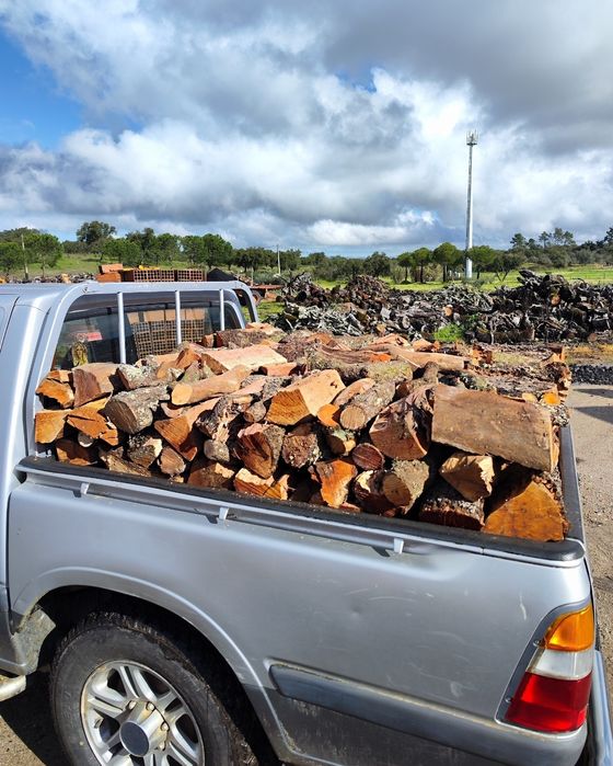 Lenha de azinho totalmente seca e em sacos
