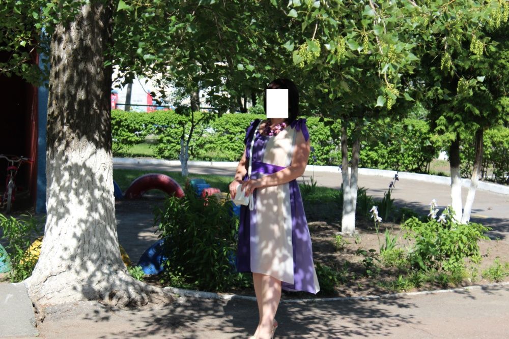 Продам платье вечернее (выпускной) р. 48-50