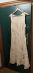 Vestido comprido estampado de creme e laranja