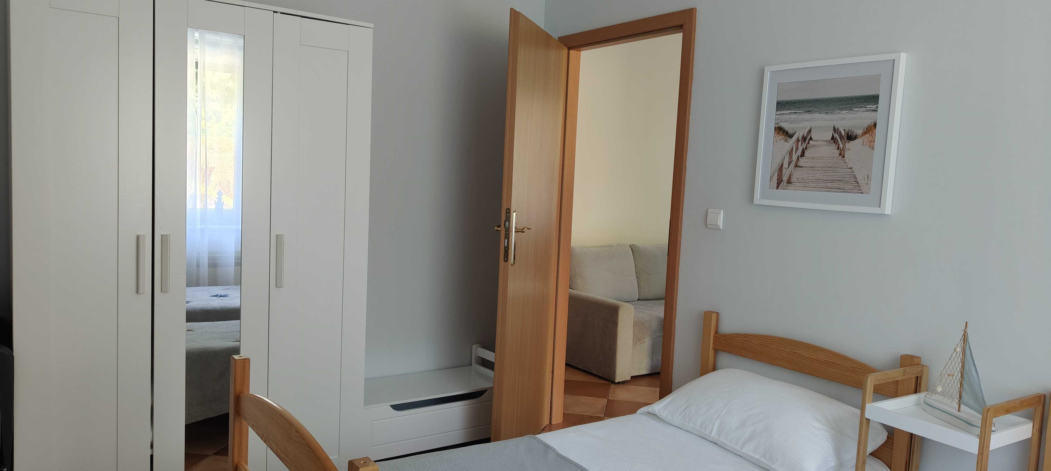Dwupokojowy apartament nad morzem. Pobierowo
