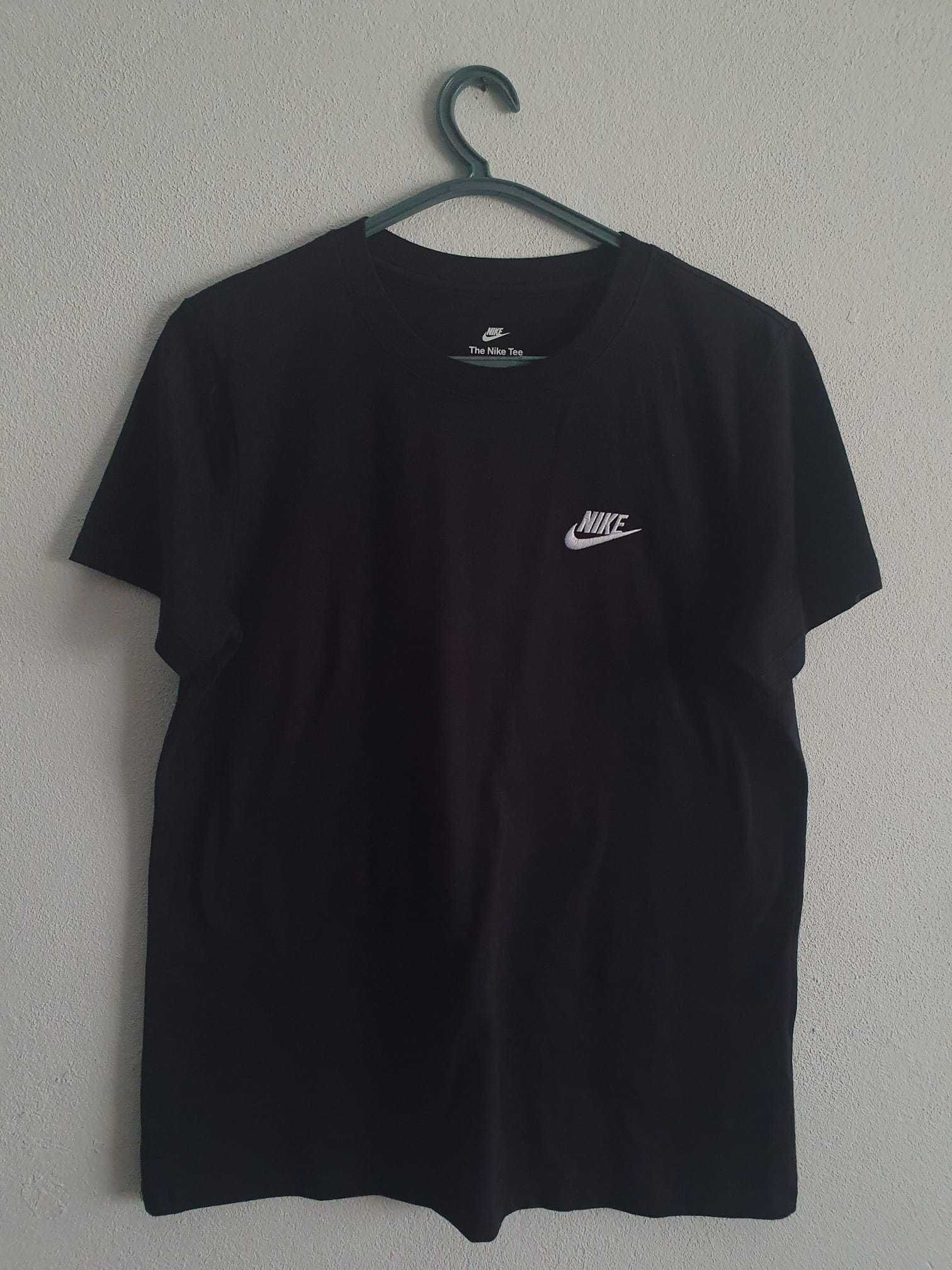 tshirt nike preta