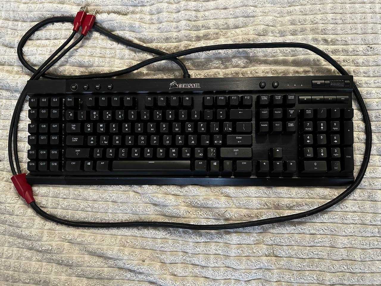 Механічна ігрова клавіатура Corsair K95 RGB (Б/У)