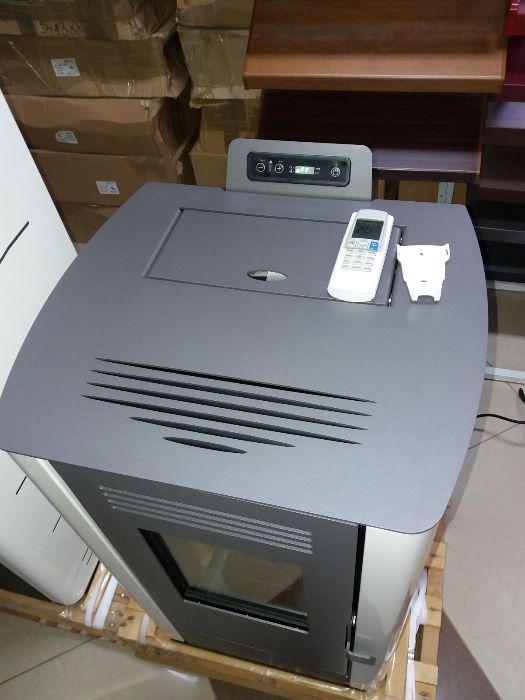 Piec kominkowy na pellet ARTEL Julia-M 8,7kW z pilotem-SUPER PROMOCJA