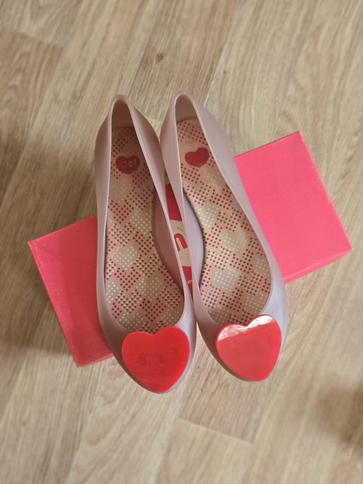 СердеШні балетки Melissa з ароматом жуйки