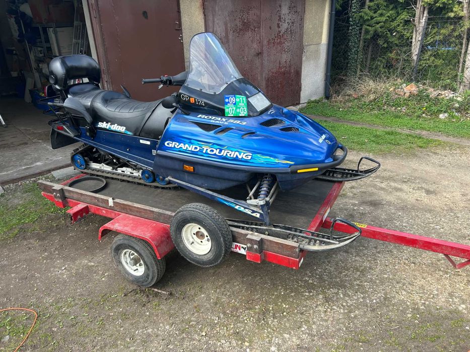 Skuter sniezny SKIDOO