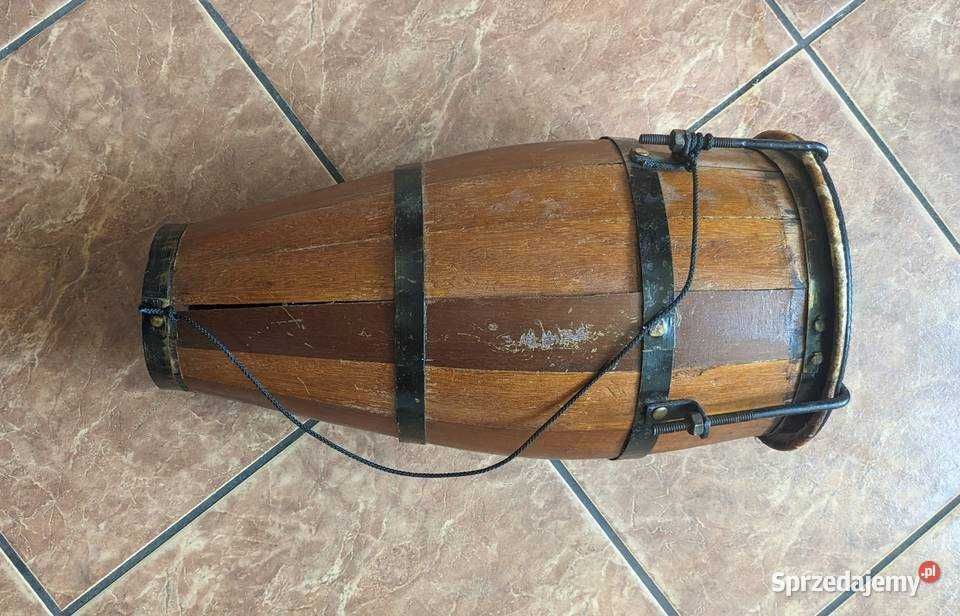 Atabaque rodzaj jednomembranowego bębna z Brazylii instrument Capoeiry