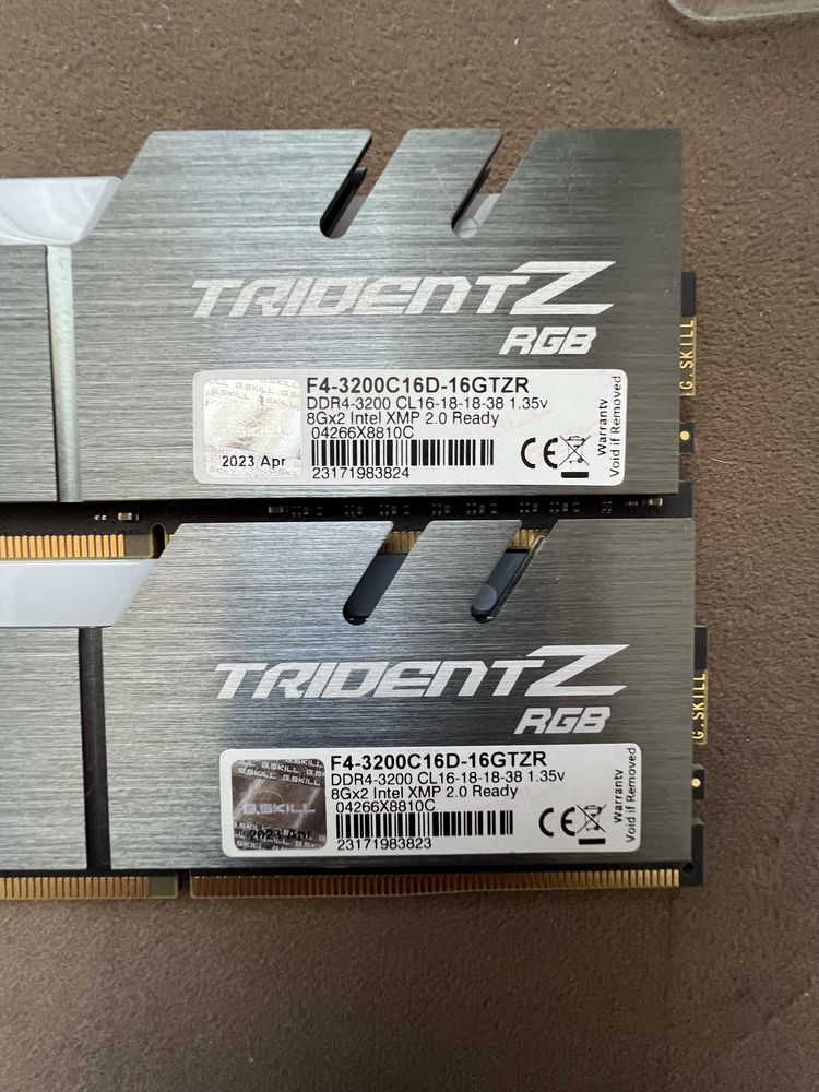 G.Skill Trident Z DDR4- 3200 2x8 16gb