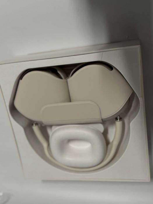 Airpods max White