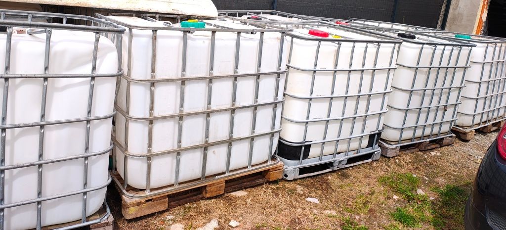 Zbiornik mauzer na wodę paletopojemnik deszczówka 1000l Metalowa rama