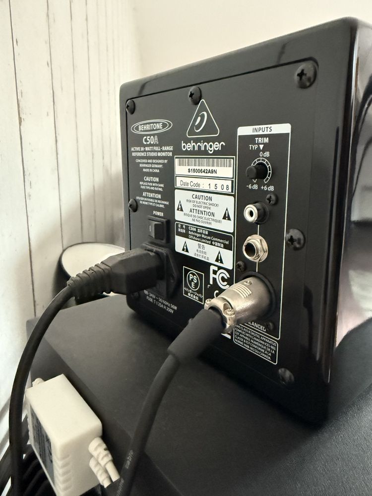 Colunas Behritone C50A - Par