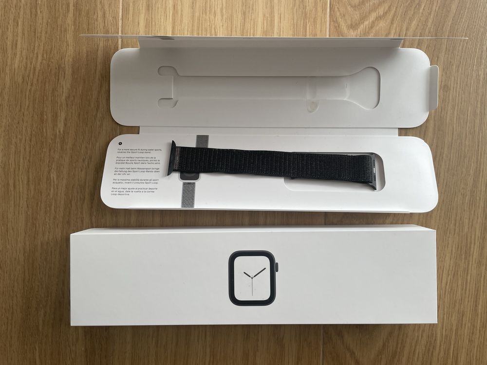 Apple Watch 4 44mm Space Gray