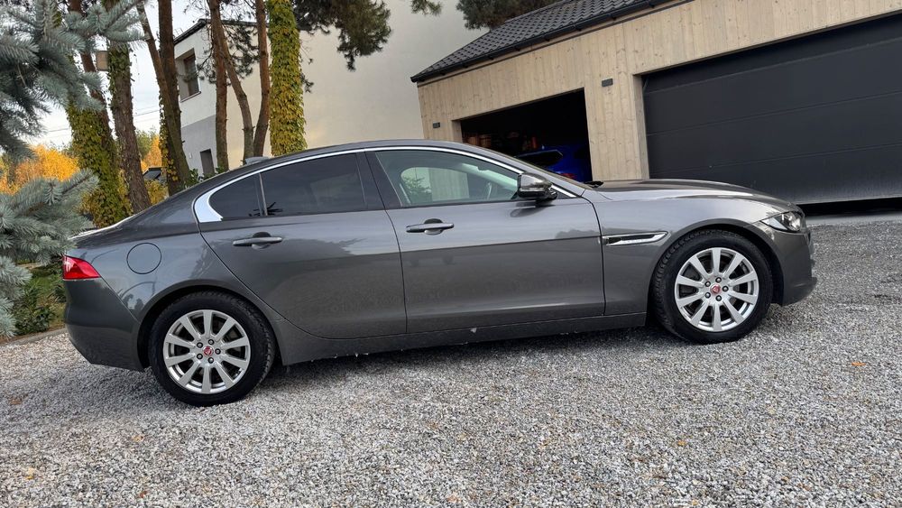 Jaguar XE 2.0t Prestige 200KM