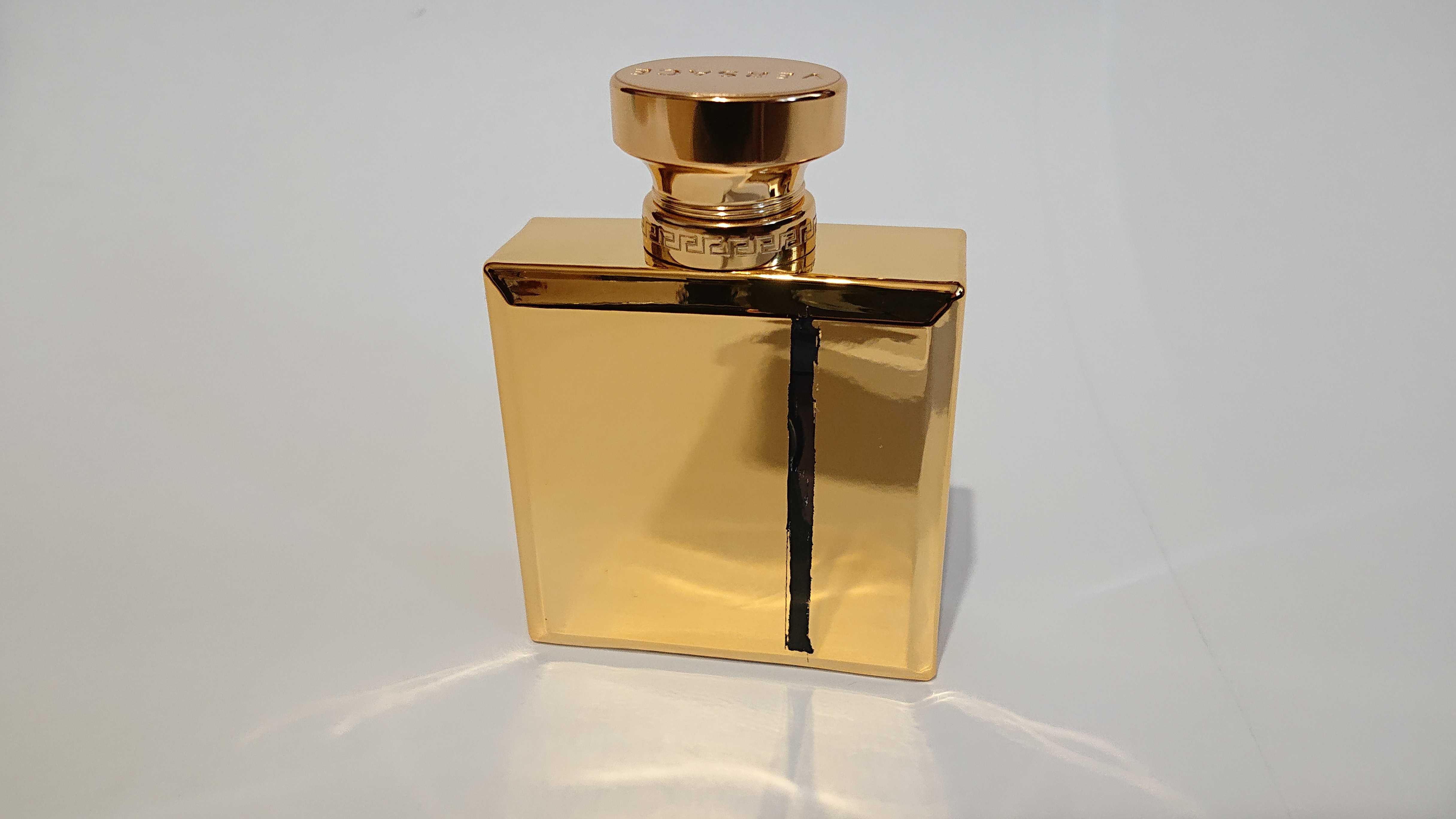 Парфюмированная вода Versace Pour Femme Oud Oriental 100мл парфюм духи
