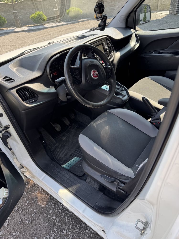 Fiat Doblo Maxi 2016 1.6 multijet 5 osobowy klima hak
