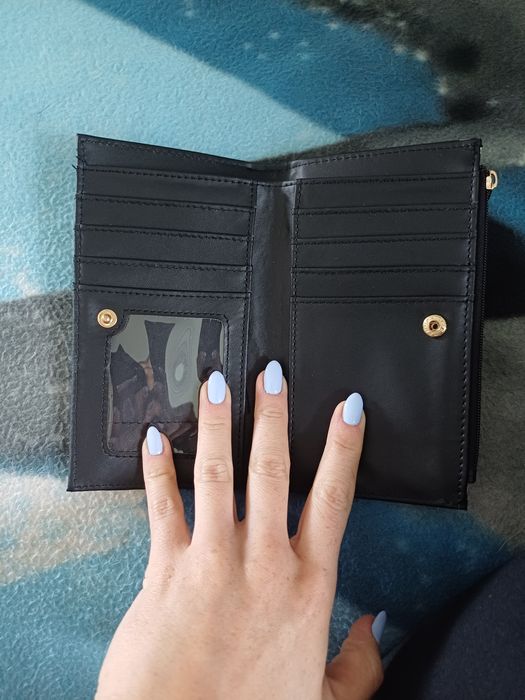 Portfel damski czarny we wzorek