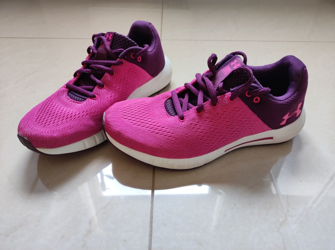 Buty Under Armour roz. 37,5