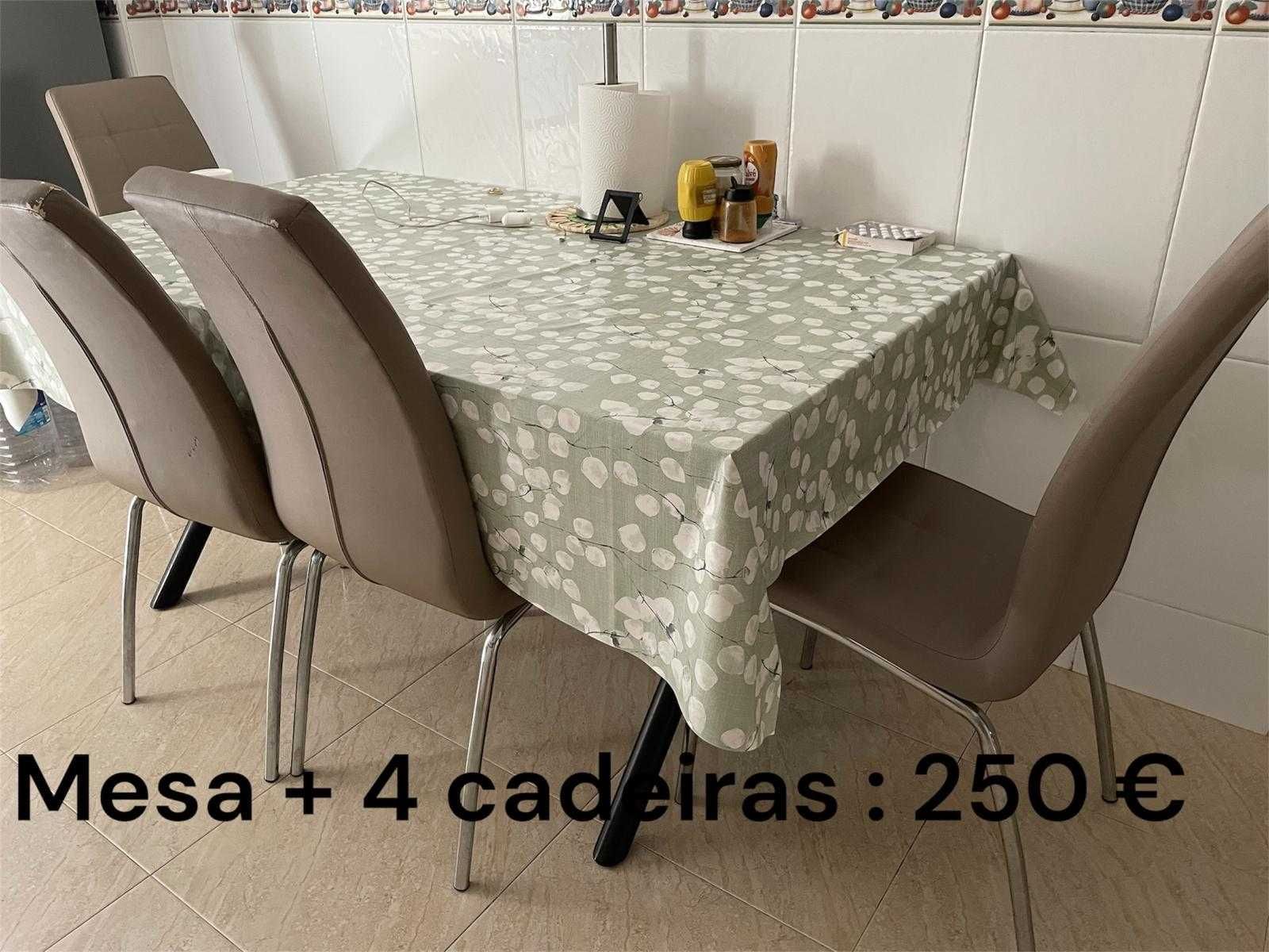 Móveis comprados há um ano